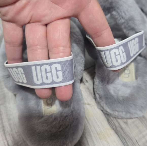 Ugg Oh Yeah, Gray Slide Sz 5 Youth Or 7 Women. - Picture 3 of 9